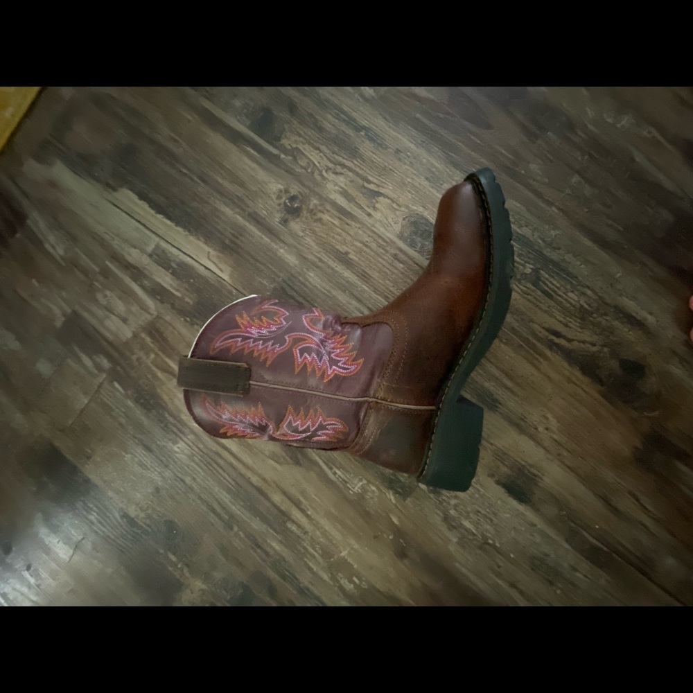 ARIAT brand boots,Square toed. Size 8. Gently used